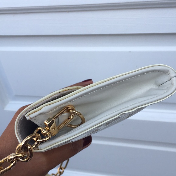 Authentic Louis Vuitton Pochette - Picture 7 of 16